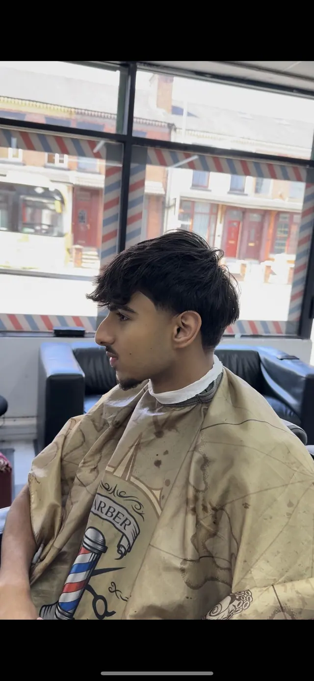 A cut at Ezel Cutz